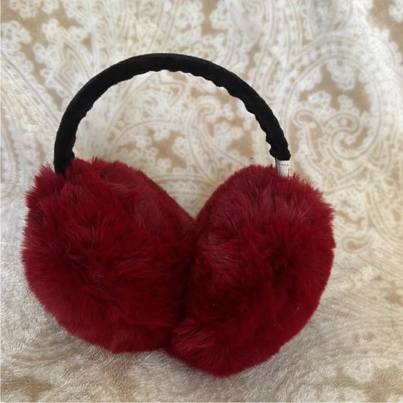 UGG deep red ear muffs - Picture 3 of 3